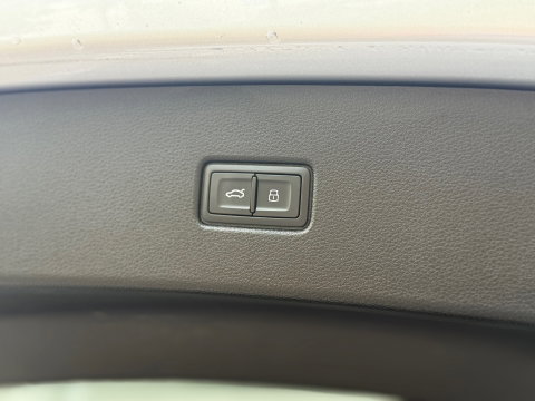 Audi Q5 Sportback 55 TFSI e S-line 367PK|Pano|Massage|Keyless|Luchtvering|Memory|Carplay|Matrix