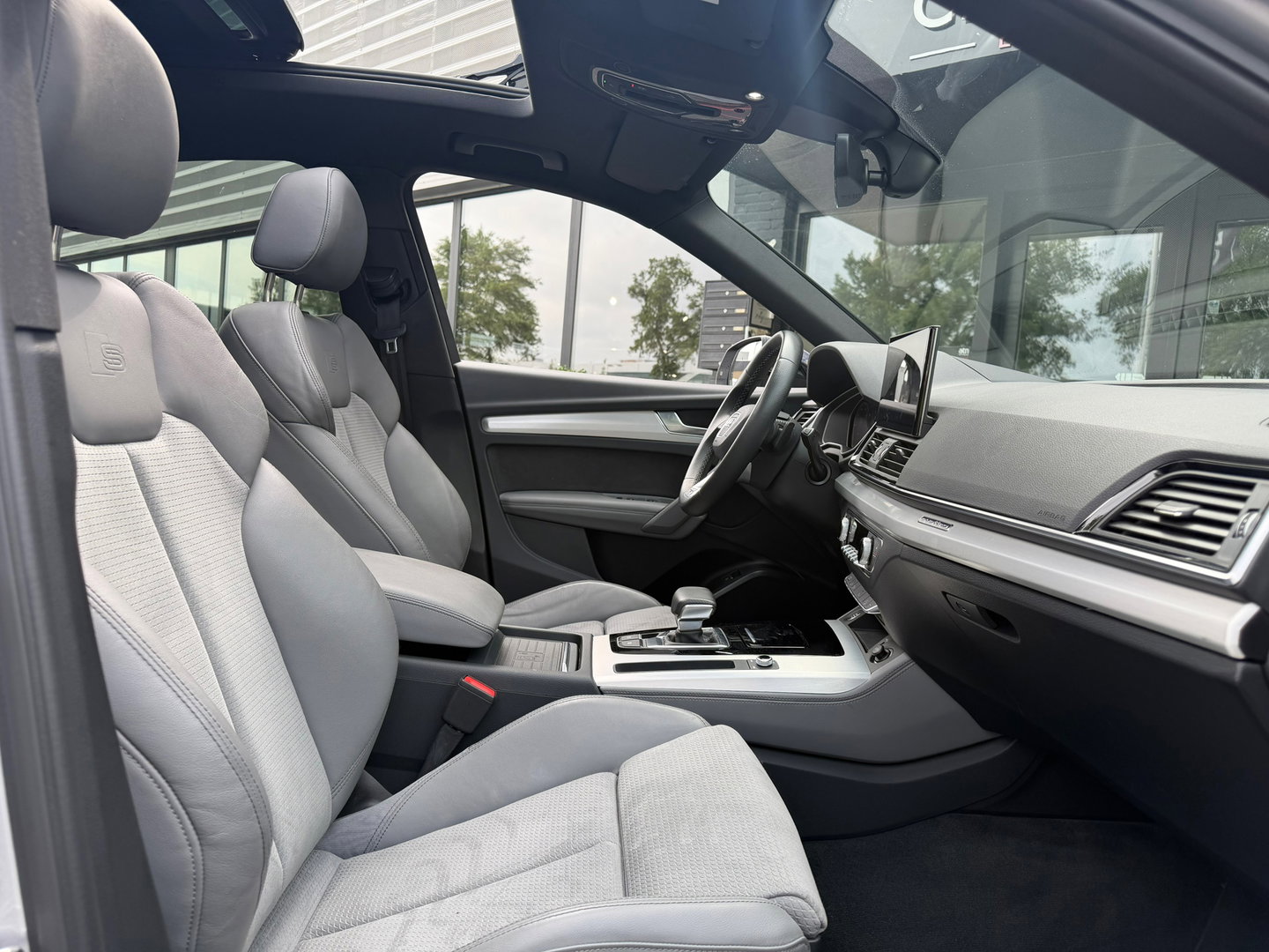 Audi Q5 Sportback 55 TFSI e S-line 367PK|Pano|Massage|Keyless|Luchtvering|Memory|Carplay|Matrix