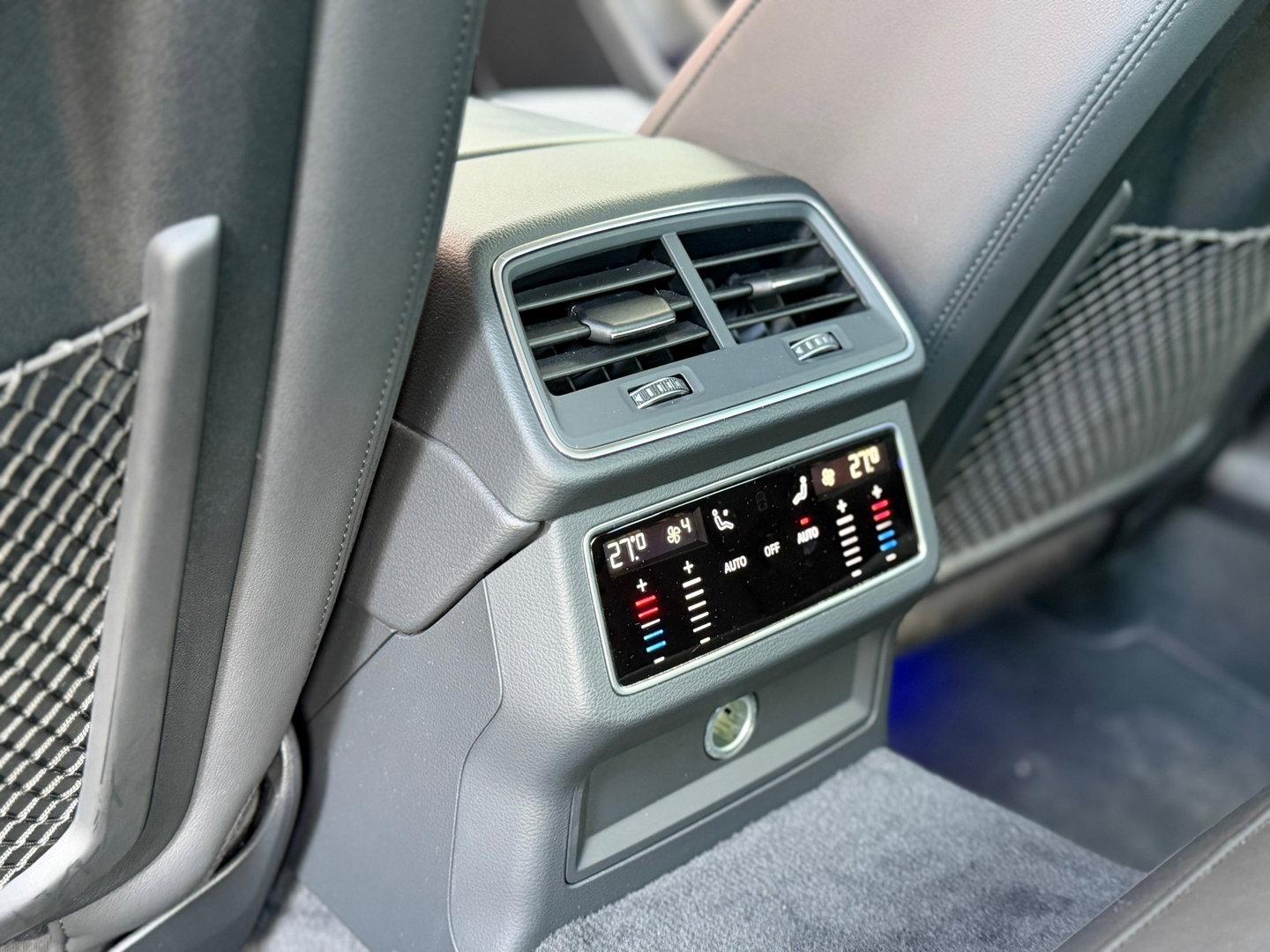 Audi A6 Limousine 55 TFSI e quattro S-line Pano|367PK|ACC|Carplay|Martix