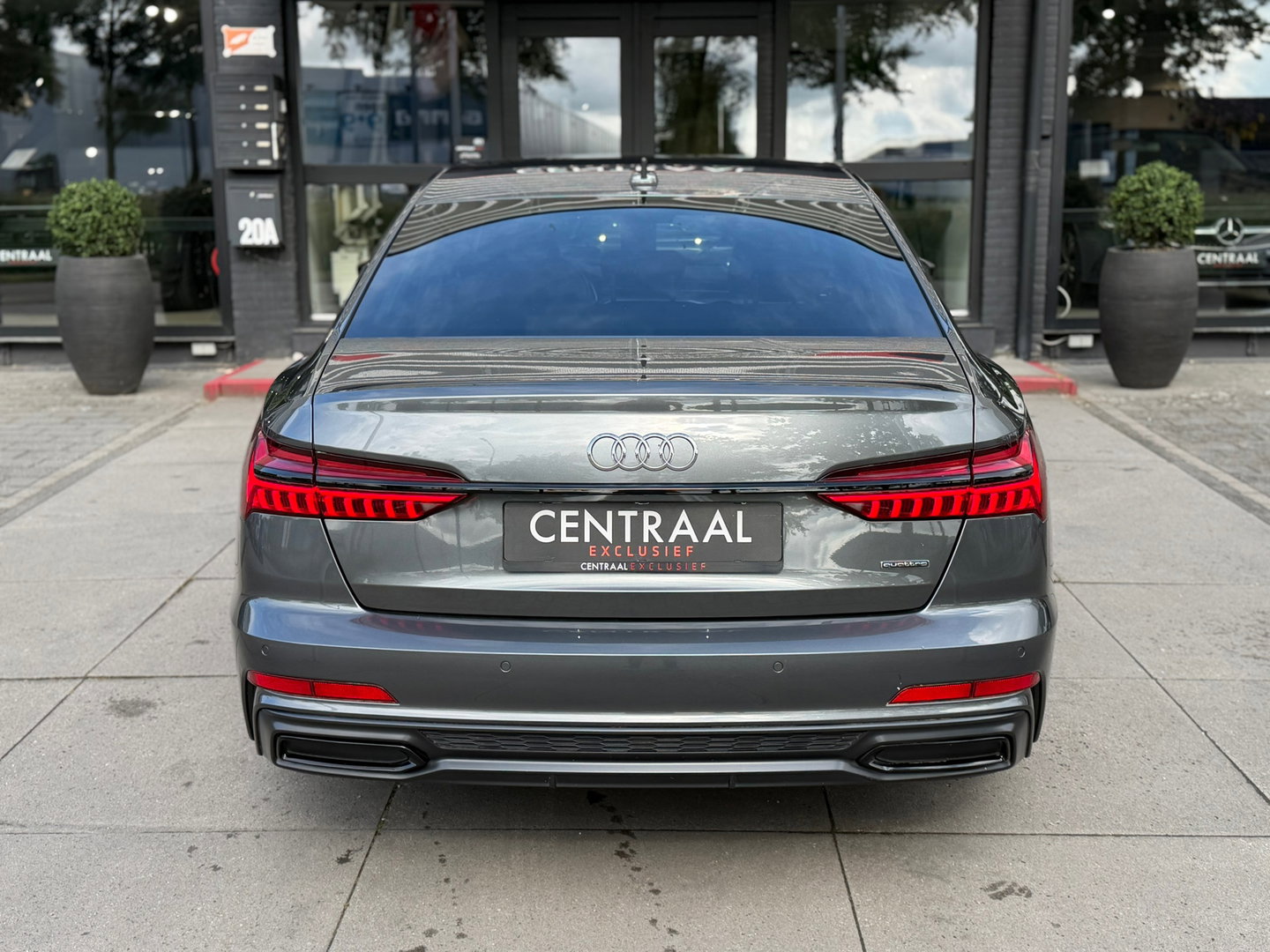 Audi A6 Limousine 55 TFSI e quattro S-line Pano|367PK|ACC|Carplay|Martix