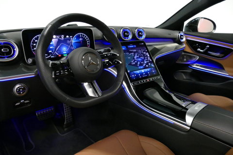 Mercedes-Benz CLE Coupé 300 e AMG Line / Maxton Design Bodykit V.2 / Panoramadak / Elektr. verstelbare voorstoelen + memory / Burmester Surround Sound / Digital Light / Trekhaak (zwenkbaar) / Rondomzichtcamera / Ambienteverlichting / Apple Carplay - Android Auto / Stuurwie