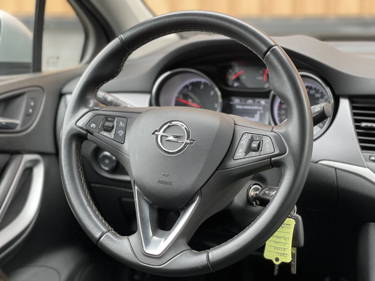 Opel Astra 1.6 CDTI Business | Airconditioning | Cruise Control | Radio | Multifunctioneel Stuurwiel | Isofix | Stop&Go |