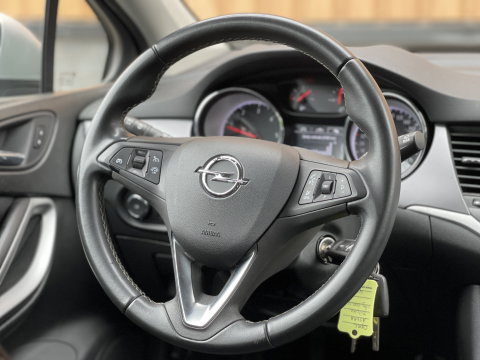 Opel Astra 1.6 CDTI Business | Airconditioning | Cruise Control | Radio | Multifunctioneel Stuurwiel | Isofix | Stop&Go |
