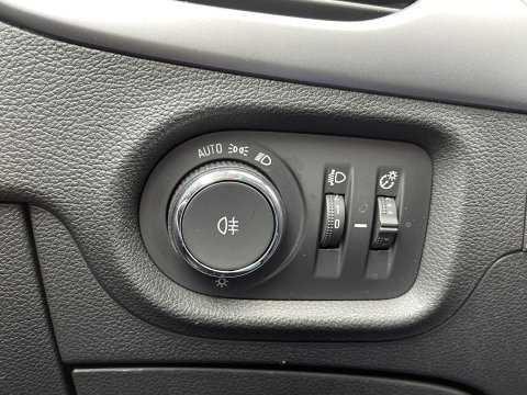 Opel Astra 1.6 CDTI Business | Airconditioning | Cruise Control | Radio | Multifunctioneel Stuurwiel | Isofix | Stop&Go |
