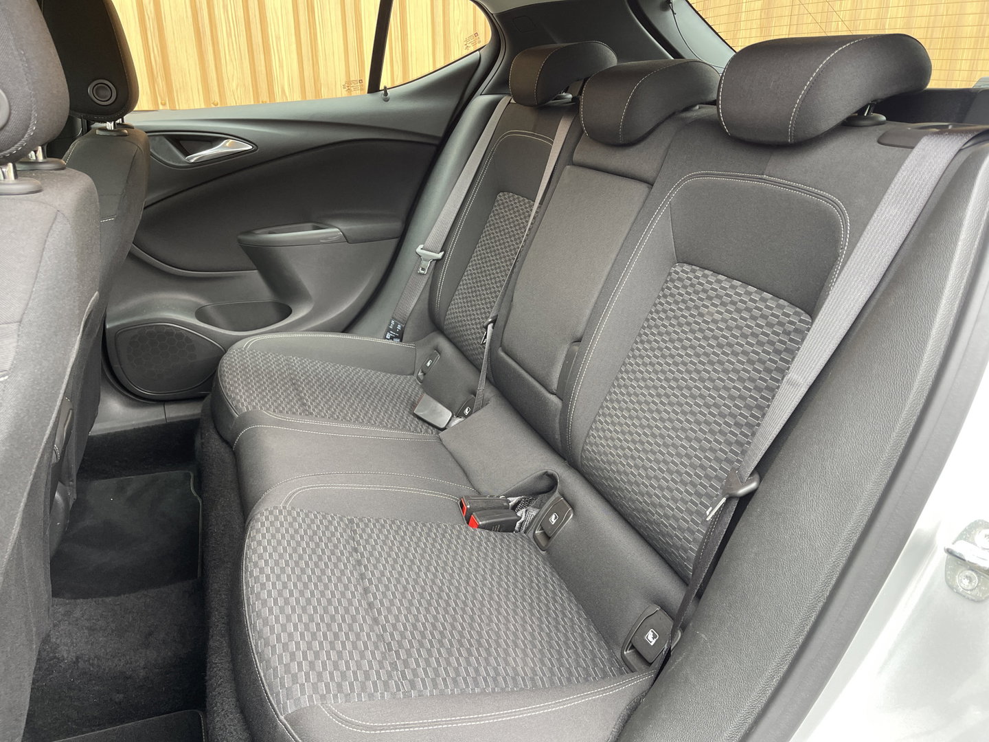 Opel Astra 1.6 CDTI Business | Airconditioning | Cruise Control | Radio | Multifunctioneel Stuurwiel | Isofix | Stop&Go |