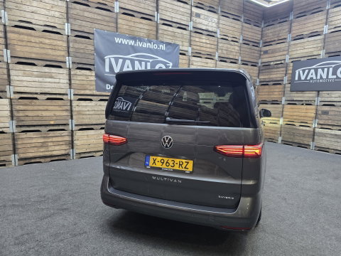 Volkswagen Multivan 1.4 eHybrid L2H1 Style 7P Trekh. 218 PK DSG Pano LEd Carplay Clima Cruise 17"LM 97.4% SOH