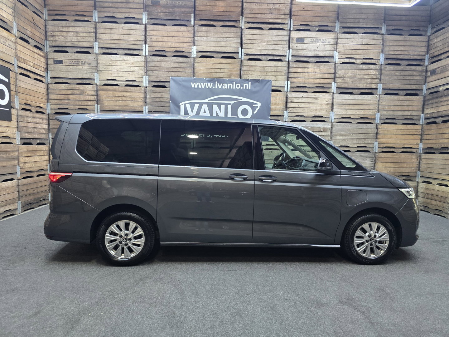 Volkswagen Multivan 1.4 eHybrid L2H1 Style 7P Trekh. 218 PK DSG Pano LEd Carplay Clima Cruise 17"LM 97.4% SOH