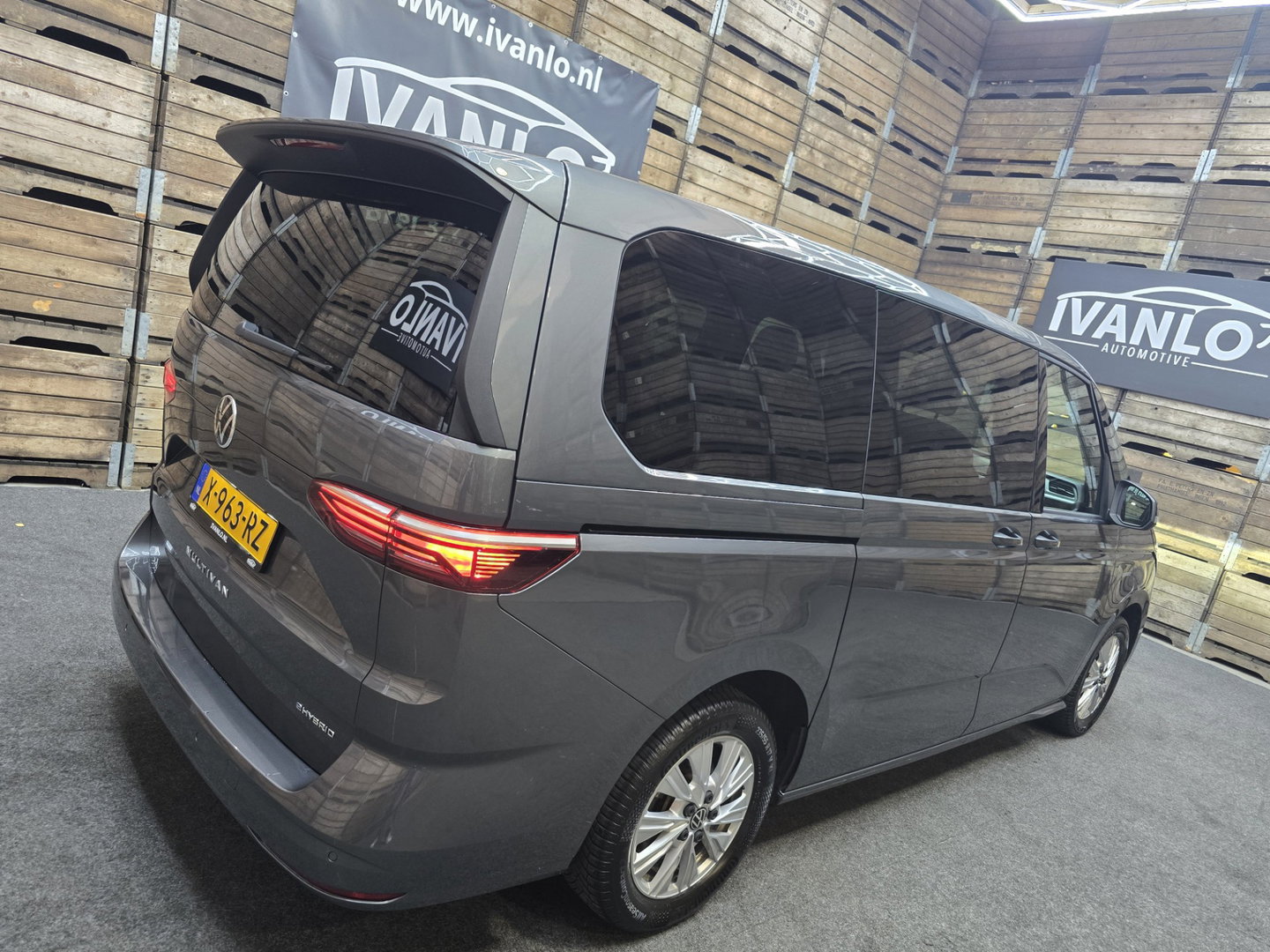 Volkswagen Multivan 1.4 eHybrid L2H1 Style 7P Trekh. 218 PK DSG Pano LEd Carplay Clima Cruise 17"LM 97.4% SOH