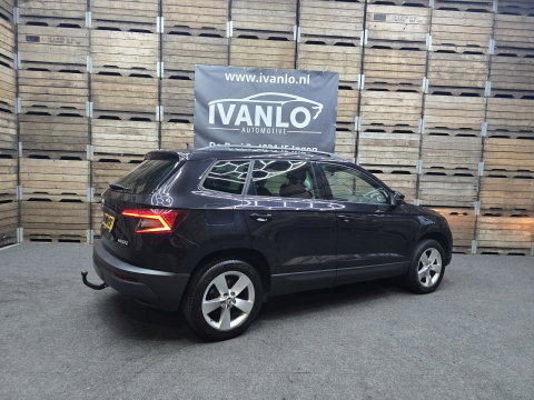 Škoda Karoq 1.0 TSI Ambition Business Navi Carplay trekhaak 17"LM