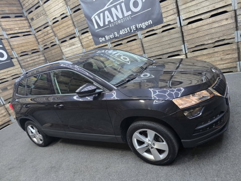 Škoda Karoq 1.0 TSI Ambition Business Navi Carplay trekhaak 17"LM