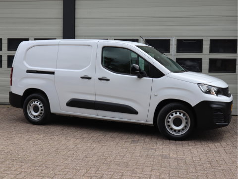 Peugeot e-Partner 50 kWh Lang L2 - Apple Carplay - Snelladen - Camera - 1e Eigenaar