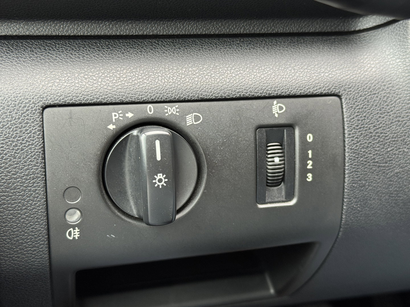 Mercedes-Benz A-Klasse 150 Classic | Origineel Nederlands | 2e Eigenaar | Stuurbekrachtiging | Centrale Deurvergrendeling | Elektrisch Verstelbare Spiegels | Radio |