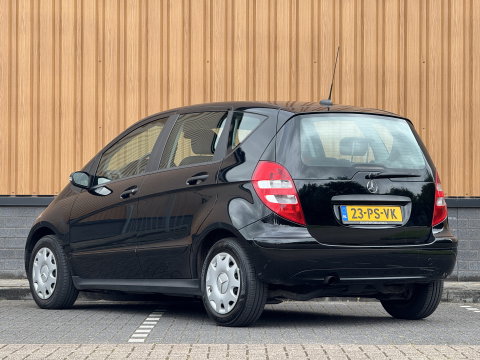 Mercedes-Benz A-Klasse 150 Classic | Origineel Nederlands | 2e Eigenaar | Stuurbekrachtiging | Centrale Deurvergrendeling | Elektrisch Verstelbare Spiegels | Radio |