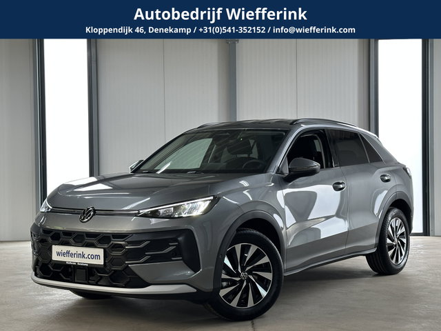Volkswagen T-Roc - 1.5 eTsi 150 pk Life First Edition | Comfort | Camera | Trekhaak |
