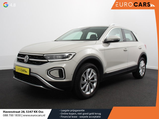 Volkswagen T-Roc - 1.5 TSI Style Navigatie Apple Carplay/Android Auto Camera Parkeersensoren Adaptieve Cruise Control Dodehoek Assistent Elektrische achterklep Stoel- en stuurverwarming Full Led Climate Control Lichtmetalen velgen