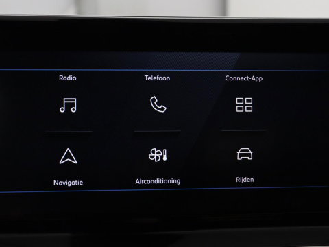 Peugeot 2008 1.2 Hybrid 136 Style | Automaat | Carplay | Climate control | Parkeerhulp | Full LED | Cruise control | Bluetooth
