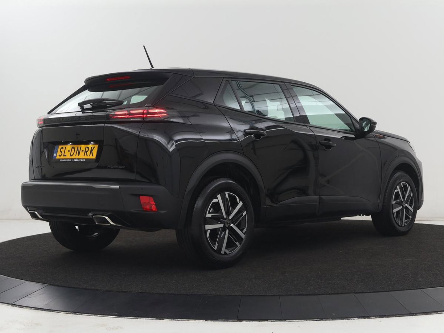 Peugeot 2008 1.2 Hybrid 136 Style | Automaat | Carplay | Climate control | Parkeerhulp | Full LED | Cruise control | Bluetooth