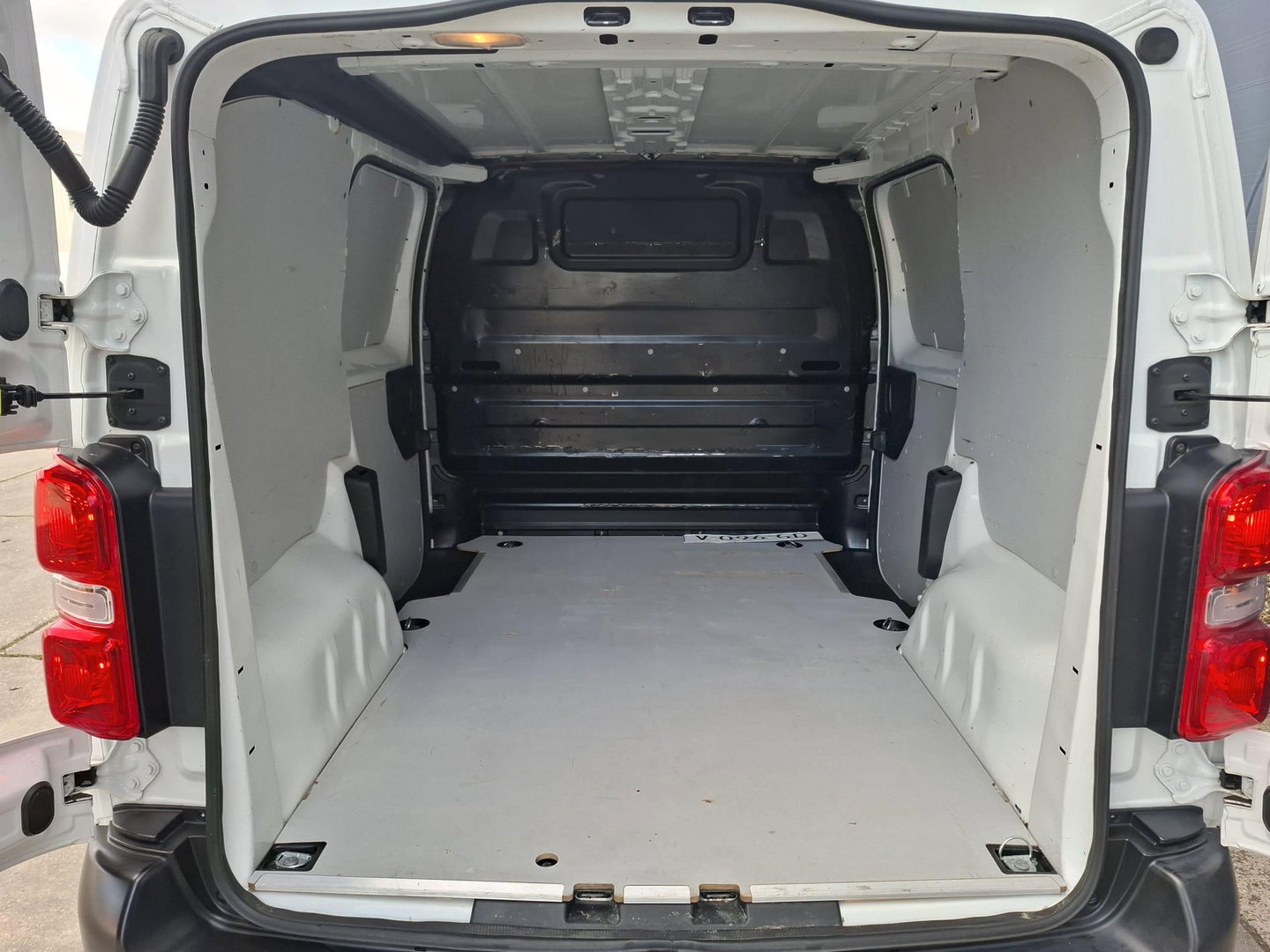 Citroën Jumpy 1.6 BlueHDI 95 Club XS AIRCO / CRUISE CONTROLE / EURO 6 / DUBBELE SCHUIFDEUR