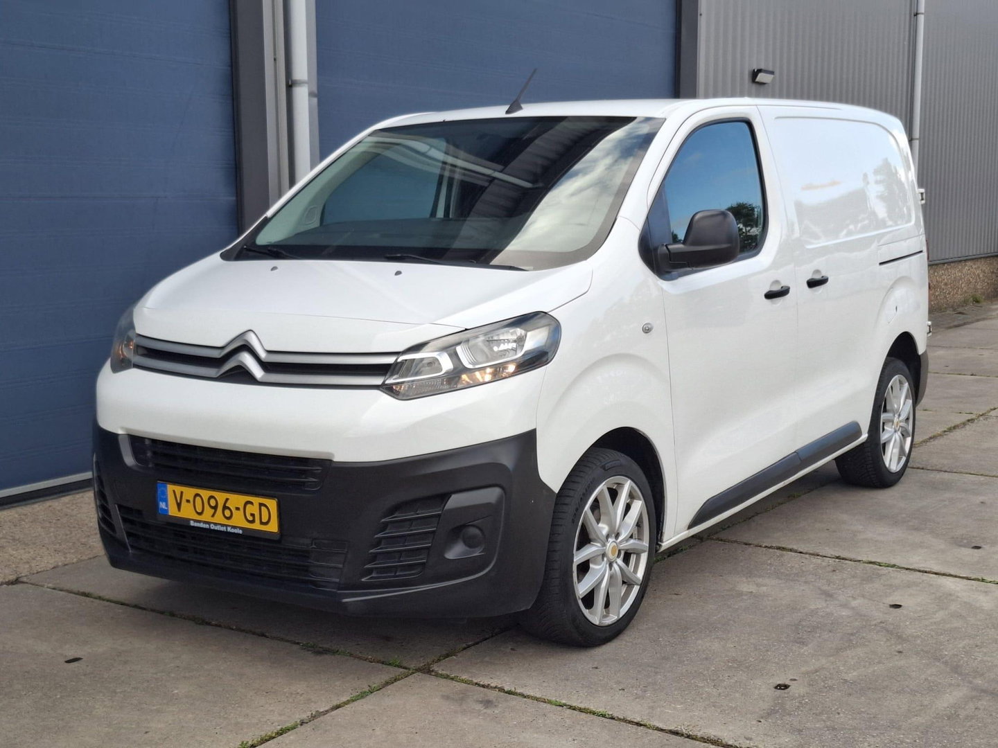 Citroën Jumpy 1.6 BlueHDI 95 Club XS AIRCO / CRUISE CONTROLE / EURO 6 / DUBBELE SCHUIFDEUR