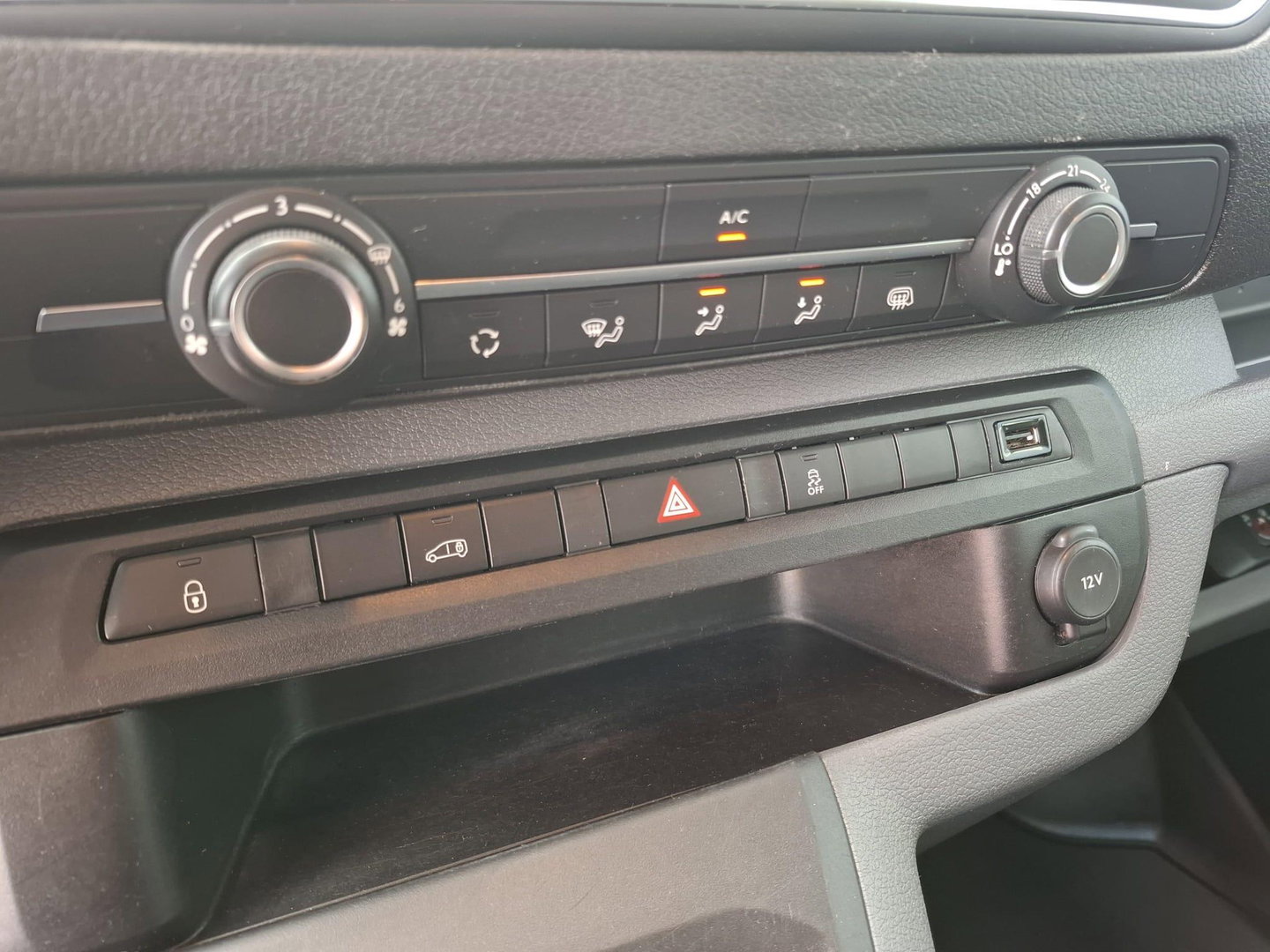 Citroën Jumpy 1.6 BlueHDI 95 Club XS AIRCO / CRUISE CONTROLE / EURO 6 / DUBBELE SCHUIFDEUR