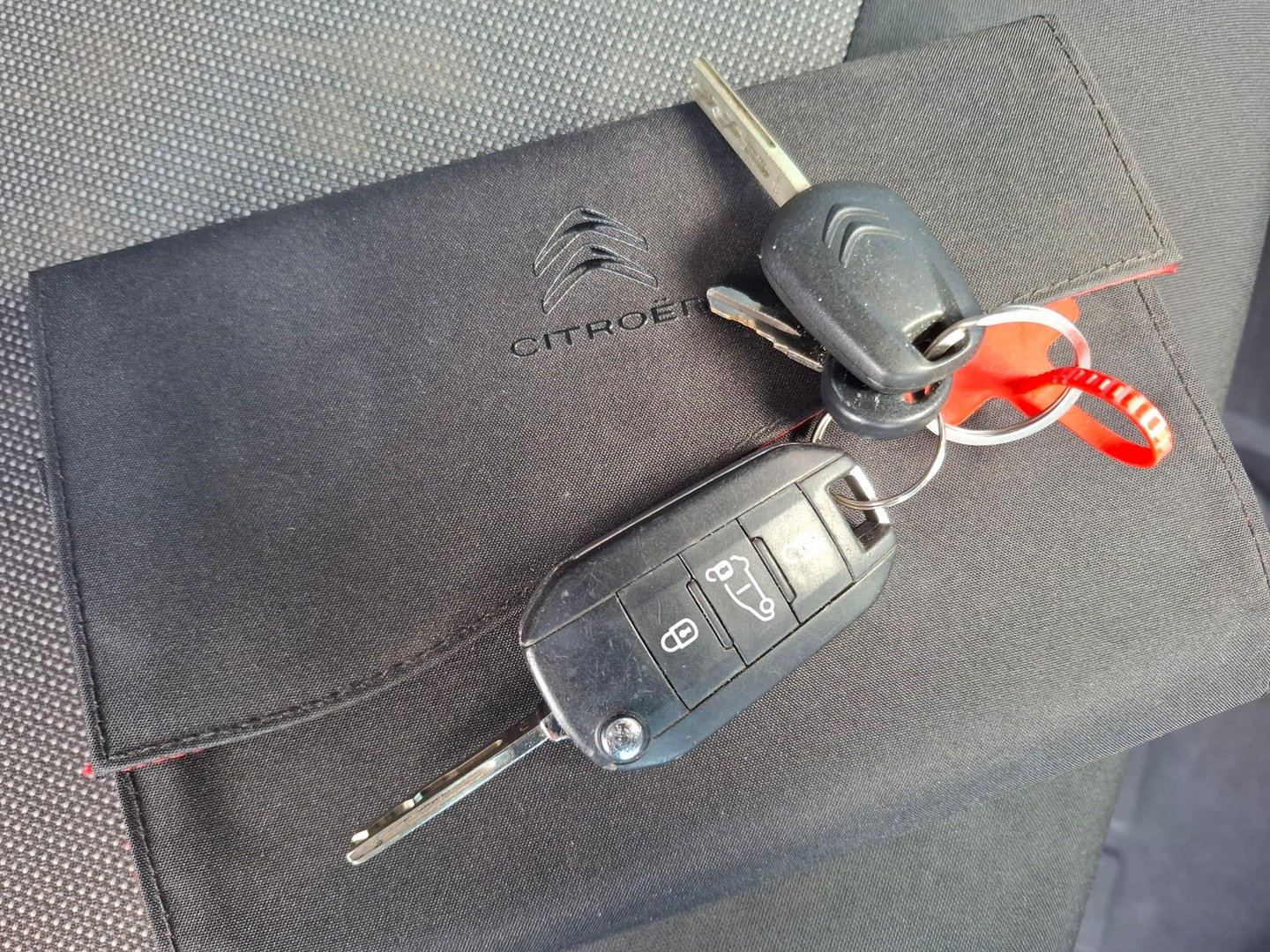 Citroën Jumpy 1.6 BlueHDI 95 Club XS AIRCO / CRUISE CONTROLE / EURO 6 / DUBBELE SCHUIFDEUR