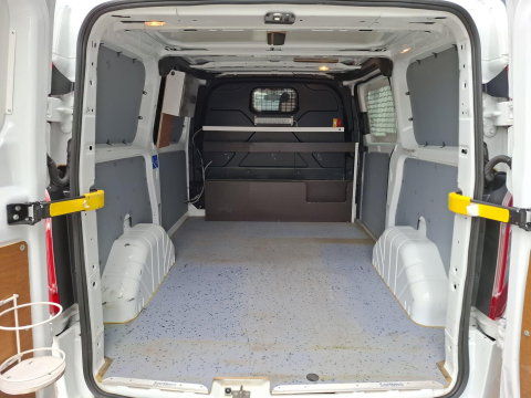Ford Transit Custom 340 2.0 TDCI L1H1 Ambiente AIRCO / CRUISE CONTROLE / 3 ZITS / TREKHAAK / EURO 6