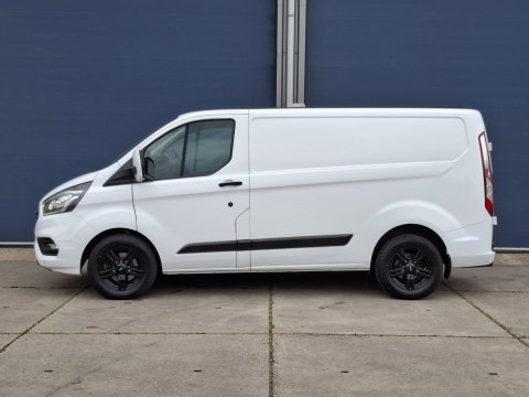 Ford Transit Custom 340 2.0 TDCI L1H1 Ambiente AIRCO / CRUISE CONTROLE / 3 ZITS / TREKHAAK / EURO 6
