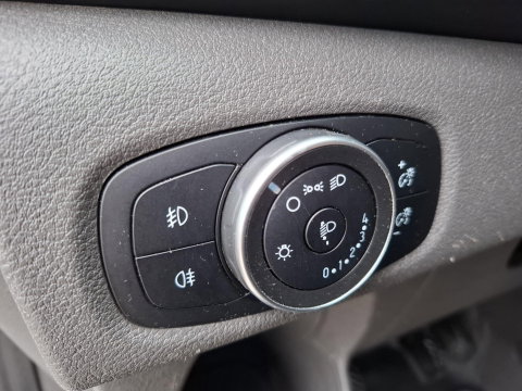 Ford Transit Custom 340 2.0 TDCI L1H1 Ambiente AIRCO / CRUISE CONTROLE / 3 ZITS / TREKHAAK / EURO 6