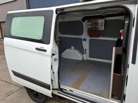 Ford Transit Custom 340 2.0 TDCI L1H1 Ambiente AIRCO / CRUISE CONTROLE / 3 ZITS / TREKHAAK / EURO 6