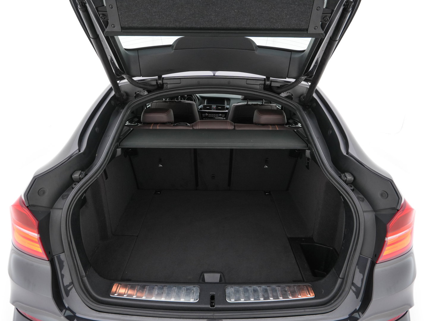 BMW X4 xDrive35i High Executive M-Sportpack Aut. *PANO | HEAD-UP | LEATHER | XENON | MEMORY-PACK | HARMAN/KARDON | KEYLESS | CAMERA | HEATED-SPORTSEATS | NAVI-FULLMAP | SHIFTPADDLES | PRIVACY-GLASS | 20''ALU | TOWBAR*
