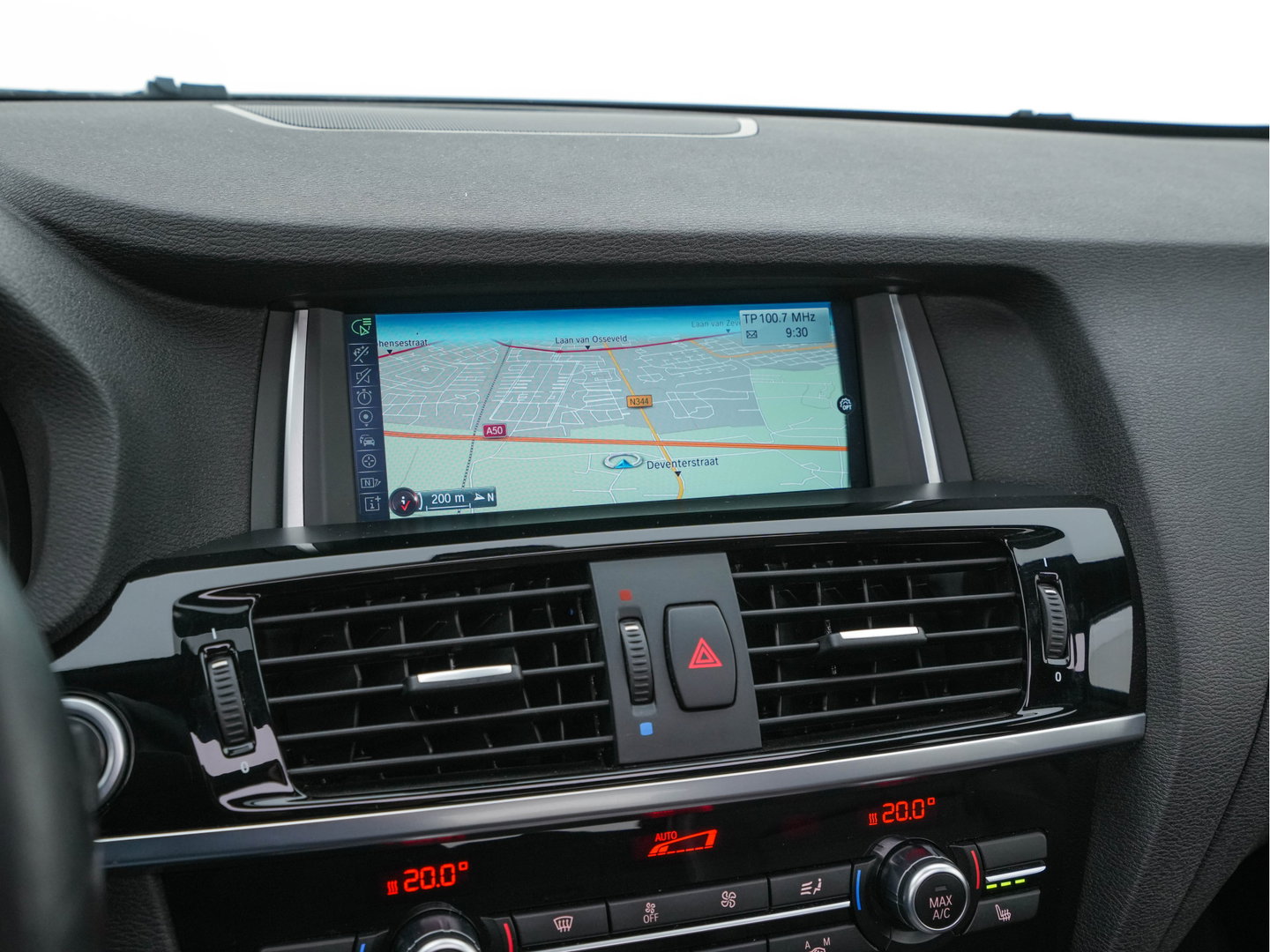 BMW X4 xDrive35i High Executive M-Sportpack Aut. *PANO | HEAD-UP | LEATHER | XENON | MEMORY-PACK | HARMAN/KARDON | KEYLESS | CAMERA | HEATED-SPORTSEATS | NAVI-FULLMAP | SHIFTPADDLES | PRIVACY-GLASS | 20''ALU | TOWBAR*