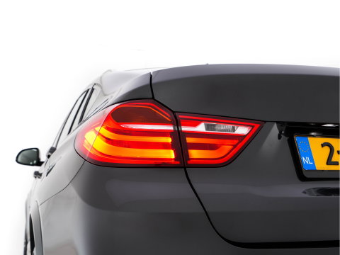 BMW X4 xDrive35i High Executive M-Sportpack Aut. *PANO | HEAD-UP | LEATHER | XENON | MEMORY-PACK | HARMAN/KARDON | KEYLESS | CAMERA | HEATED-SPORTSEATS | NAVI-FULLMAP | SHIFTPADDLES | PRIVACY-GLASS | 20''ALU | TOWBAR*