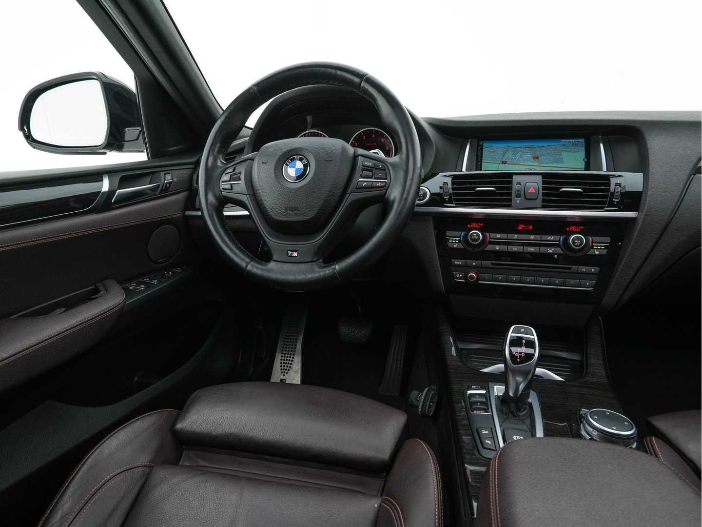 BMW X4 xDrive35i High Executive M-Sportpack Aut. *PANO | HEAD-UP | LEATHER | XENON | MEMORY-PACK | HARMAN/KARDON | KEYLESS | CAMERA | HEATED-SPORTSEATS | NAVI-FULLMAP | SHIFTPADDLES | PRIVACY-GLASS | 20''ALU | TOWBAR*