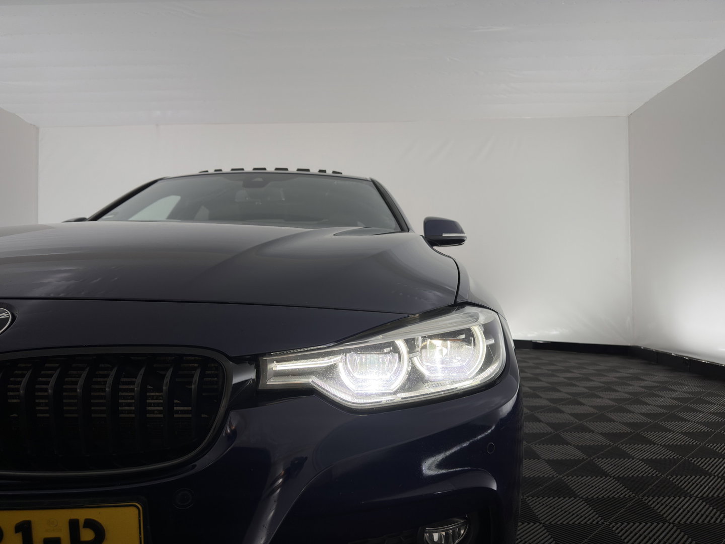 BMW 3-serie 330e Centennial High Executive M-Sportpack Aut. *PANO | HEAD-UP | LEATHER | FULL-LED | HEATED-SPORTSEATS | HIFI-SOUND | CAMERA | NAVI-FULLMAP | PRVACY-GLASS | SHIFTPADDLES | ECC | PDC | CRUISE | 19''ALU*