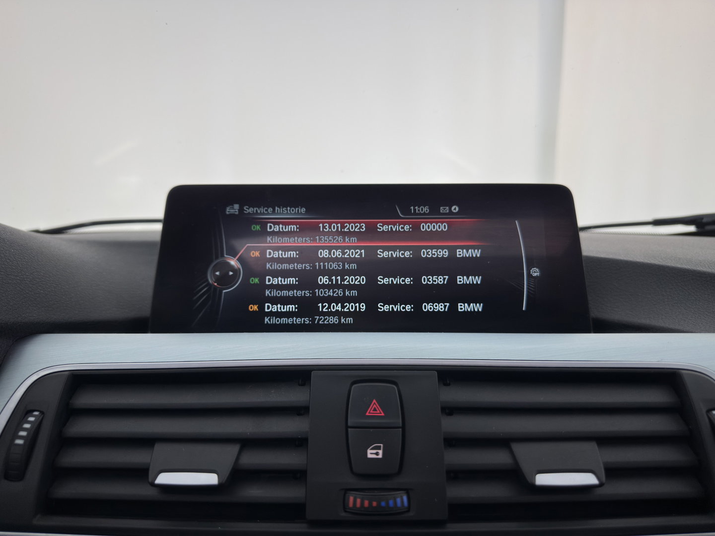 BMW 3-serie 330e Centennial High Executive M-Sportpack Aut. *PANO | HEAD-UP | LEATHER | FULL-LED | HEATED-SPORTSEATS | HIFI-SOUND | CAMERA | NAVI-FULLMAP | PRVACY-GLASS | SHIFTPADDLES | ECC | PDC | CRUISE | 19''ALU*