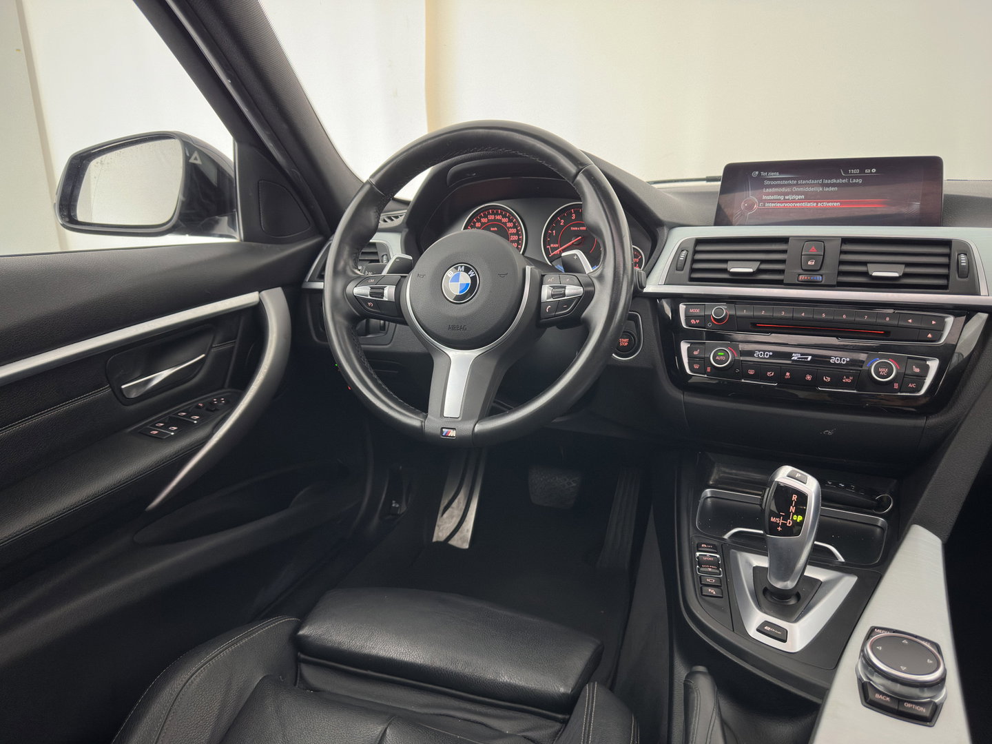 BMW 3-serie 330e Centennial High Executive M-Sportpack Aut. *PANO | HEAD-UP | LEATHER | FULL-LED | HEATED-SPORTSEATS | HIFI-SOUND | CAMERA | NAVI-FULLMAP | PRVACY-GLASS | SHIFTPADDLES | ECC | PDC | CRUISE | 19''ALU*