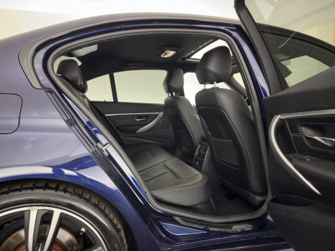 BMW 3-serie 330e Centennial High Executive M-Sportpack Aut. *PANO | HEAD-UP | LEATHER | FULL-LED | HEATED-SPORTSEATS | HIFI-SOUND | CAMERA | NAVI-FULLMAP | PRVACY-GLASS | SHIFTPADDLES | ECC | PDC | CRUISE | 19''ALU*