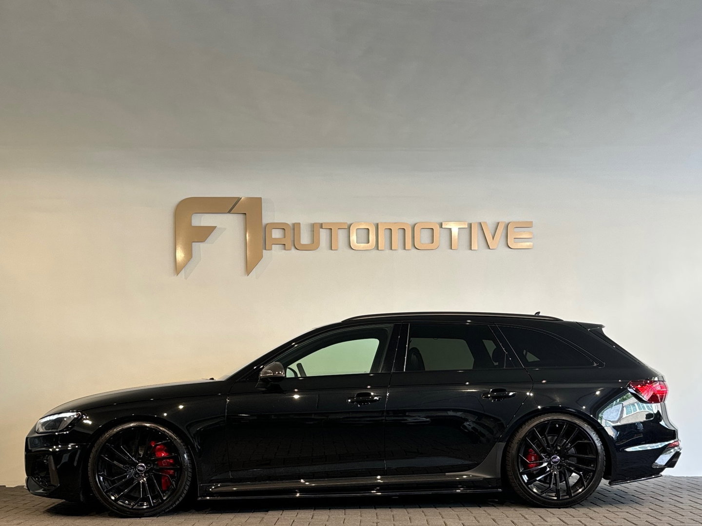 Audi RS4 Avant 2.9 TFSI quattro Pano|Ceramic|B&O|HuD|Carbon
