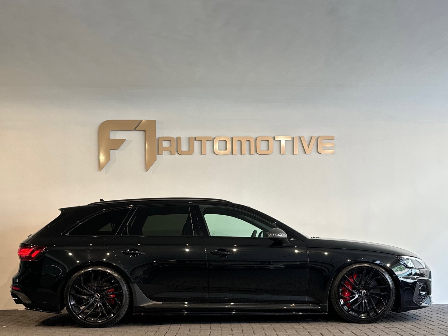 Audi RS4 Avant 2.9 TFSI quattro Pano|Ceramic|B&O|HuD|Carbon