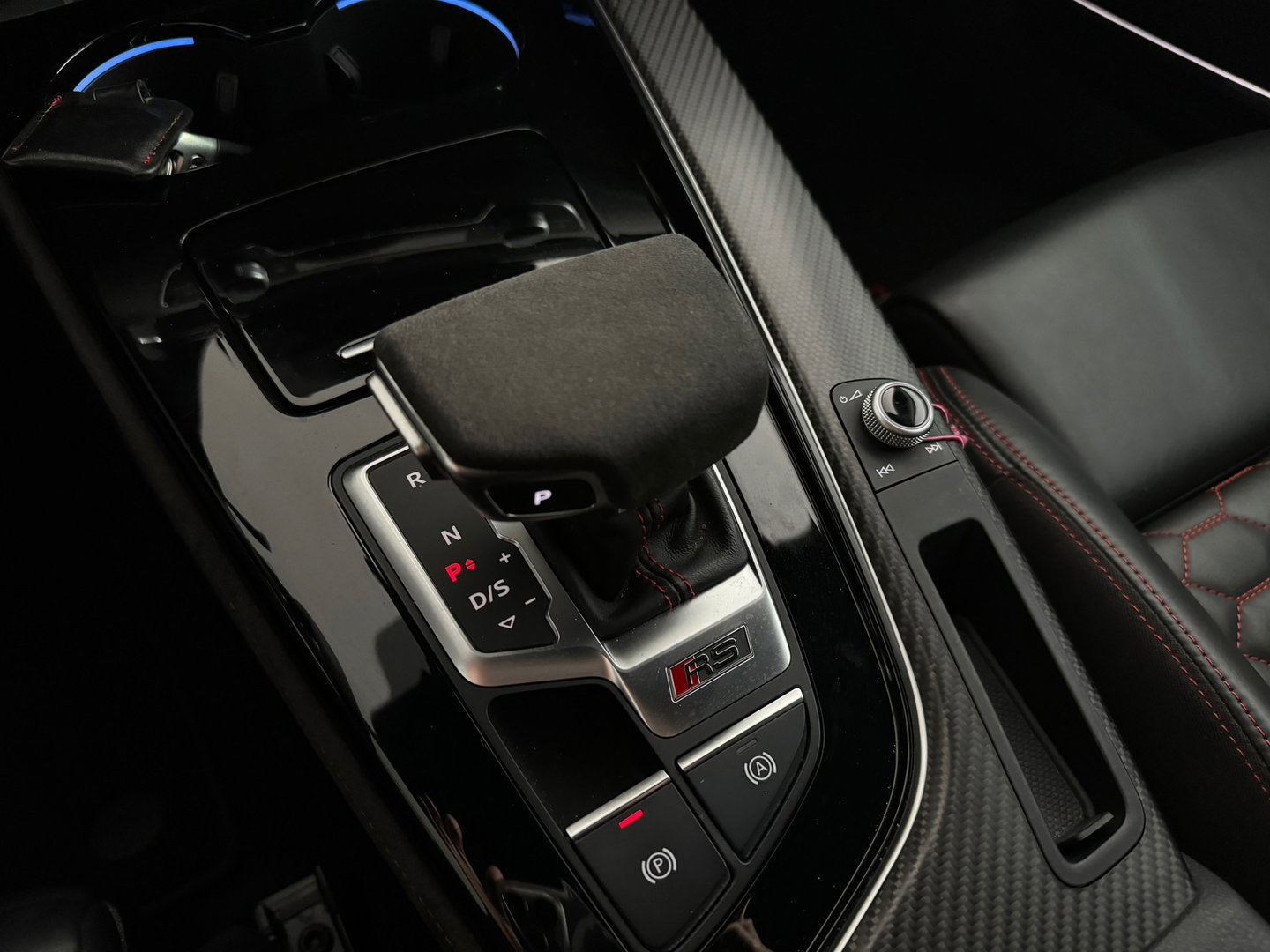 Audi RS4 Avant 2.9 TFSI quattro Pano|Ceramic|B&O|HuD|Carbon