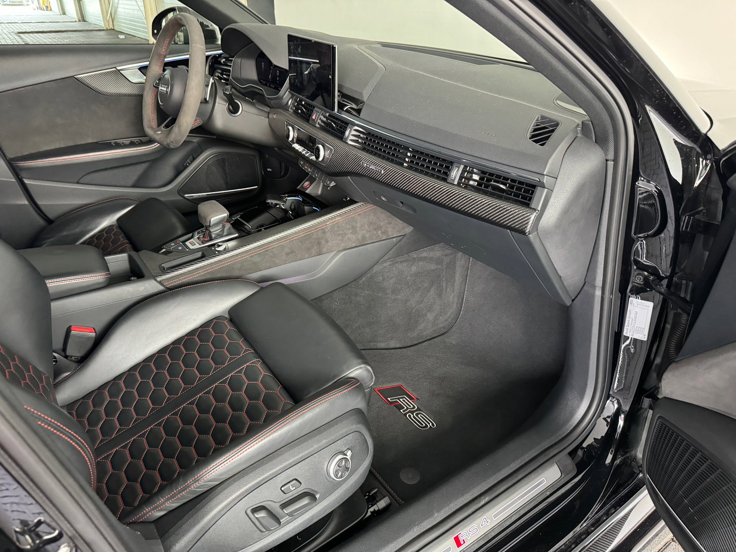 Audi RS4 Avant 2.9 TFSI quattro Pano|Ceramic|B&O|HuD|Carbon