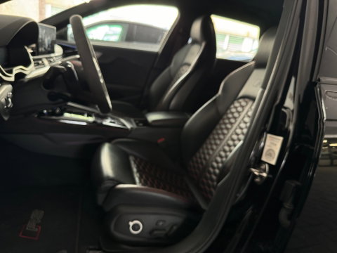 Audi RS4 Avant 2.9 TFSI quattro Pano|Ceramic|B&O|HuD|Carbon