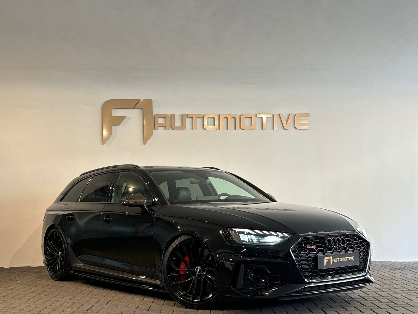 Audi RS4 Avant 2.9 TFSI quattro Pano|Ceramic|B&O|HuD|Carbon