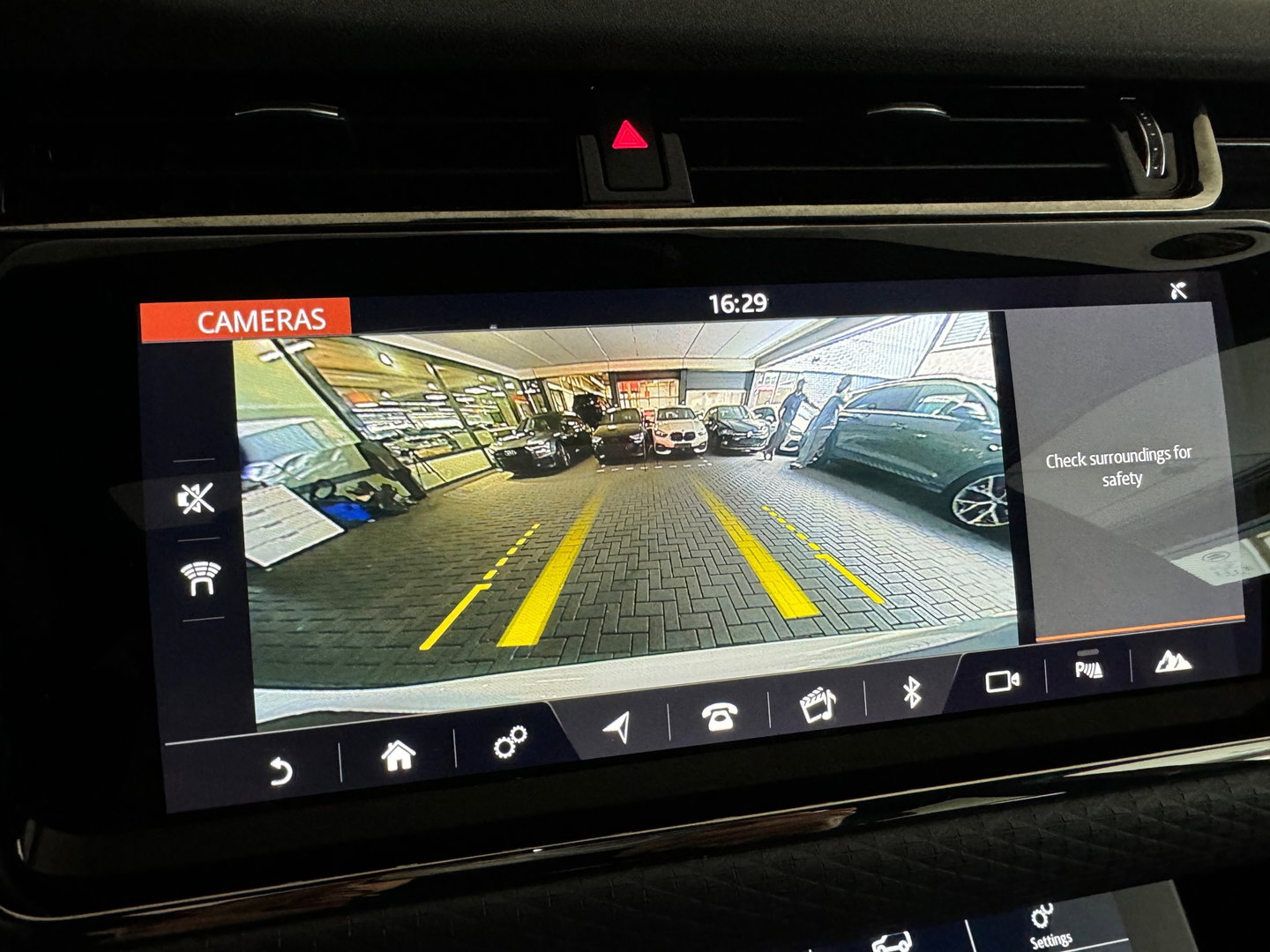 Land Rover Range Rover Evoque 2.0 P200 AWD R-Dynamic Pano