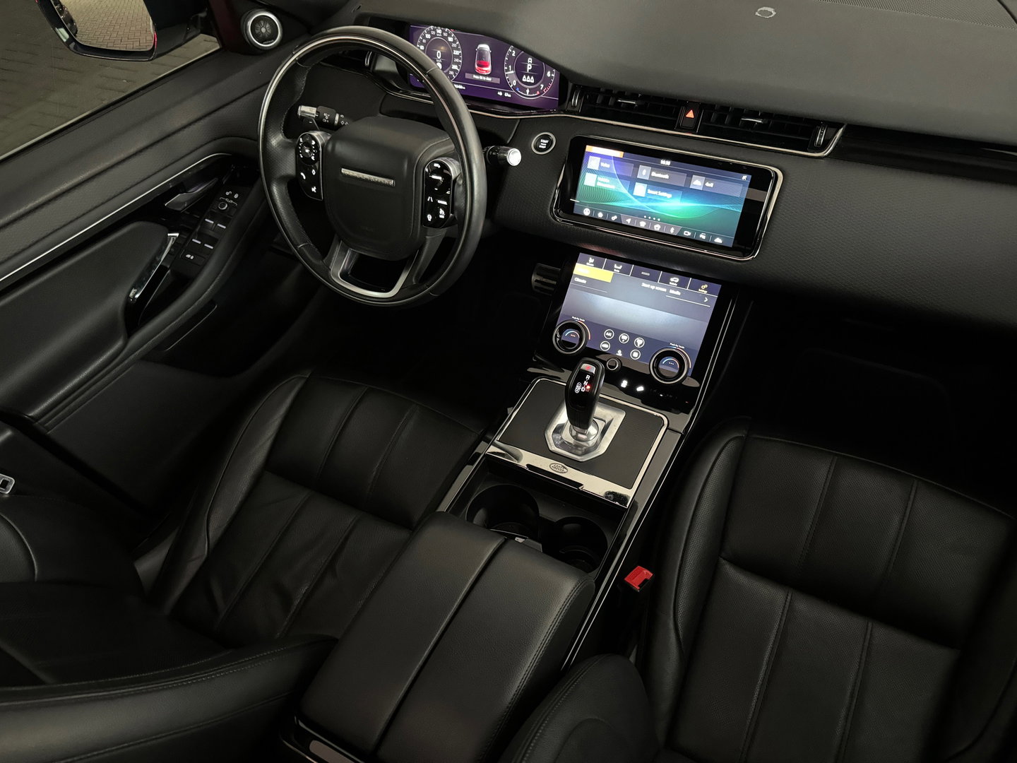 Land Rover Range Rover Evoque 2.0 P200 AWD R-Dynamic Pano