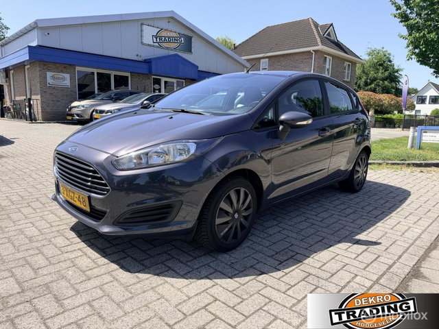 Ford Fiesta - 1.0 Style 5 drs airco cruise trekhaak