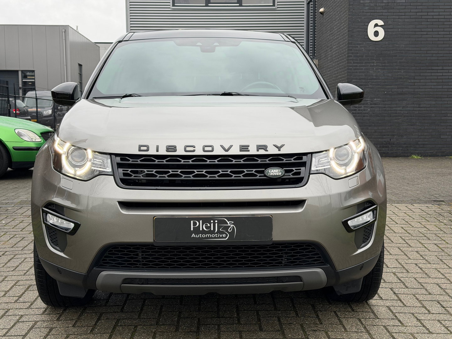 Land Rover Discovery Sport Grijs Kenteken / Automaat 2.0 TD4 Urban Series SE Dynamic|Pano