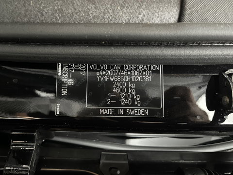 Volvo V90 2.0 D5 AWD Inscription Aut. *PANO | LEATHER | FULL-LED | BOWERS&WILKINS | MEMORY-PACK | BLIS | HEAD-UP | CAMERA | KEYLESS | DIGI-COCKPIT | NAVI-FULLMAP | PRIVACY-GLASS | HEATED/VENTILATED-SPORTSEATS | TOWBAR | 20''