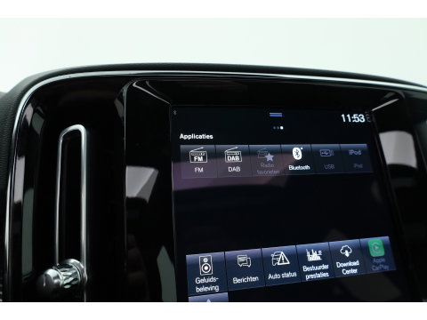 Volvo XC40 1.5 T5 Recharge R-Design | Pano | H&K audio | Trekhaak | Elek bes.Stoel | Stoel & stuurverwarming |