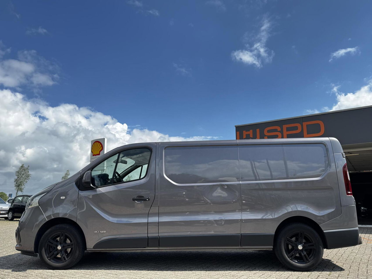 Nissan NV300